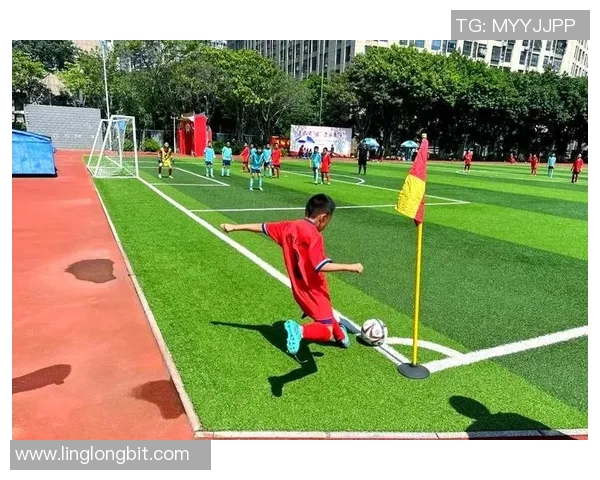 足球渗透训练的核心理念与实战应用探索与提升球员技术水平的有效方法